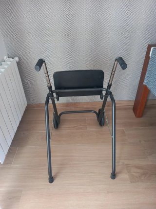 Andador Ortopédico Adulto con Asiento