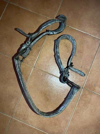 Correas de cuero con hebillas