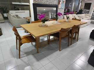 Mesa de comedor y sillas por separado