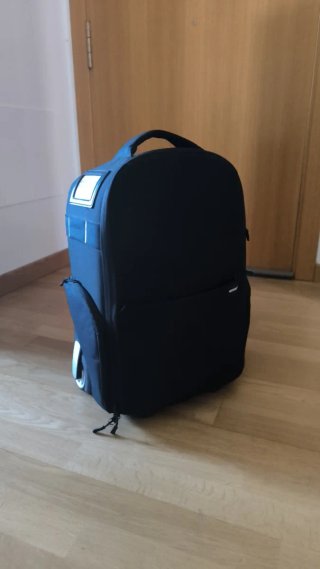 Videocámara Panasonic HC-X1000 y mochila transport