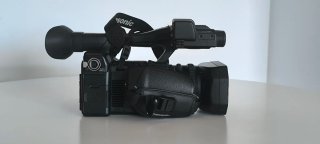 Videocámara Panasonic HC-X1000 y mochila transport