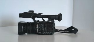 Videocámara Panasonic HC-X1000 y mochila transport