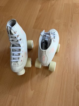 Patines de ruedas blancos talla 32