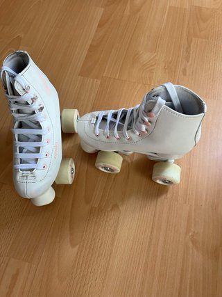 Patines de ruedas blancos talla 32