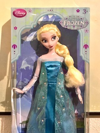 Muñeca Disney Store exclusiva Frozen Elsa