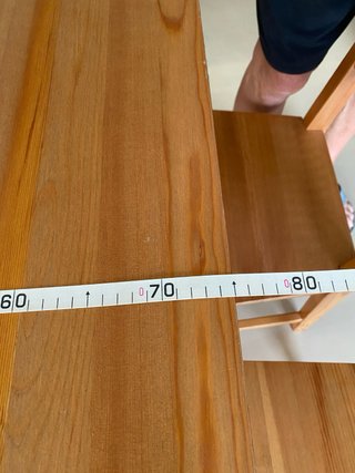 Mesa de comedor de madera
