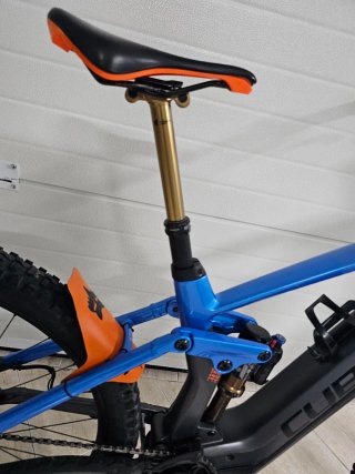 CUBE STEREO HYBRID 140 HPC SLT 750 ACTIONTEAM 29"