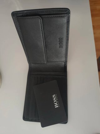 Cartera Piel Negra Hugo Boss Sin Usar