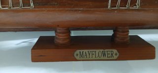 Barco de madera Mayflower decorativo