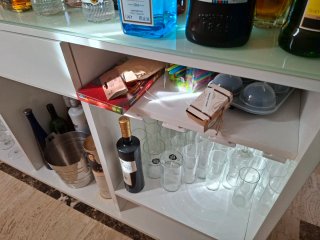 Mueble bar cristal y metal