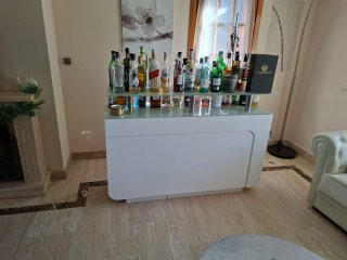 Mueble bar cristal y metal