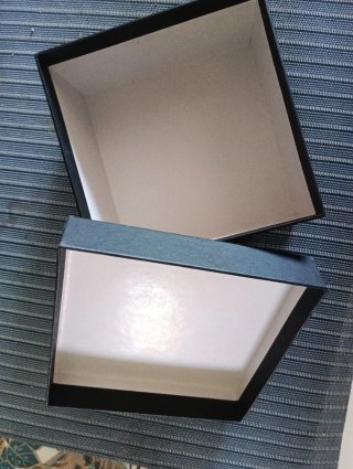 Caja Hamilton Negra y Blanca