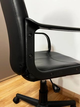 Silla ergonómica negra