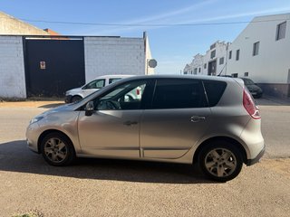 Renault Scenic 2011