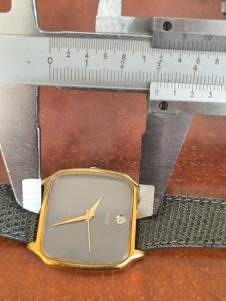 Reloj Huma Paris Dorado y Gris