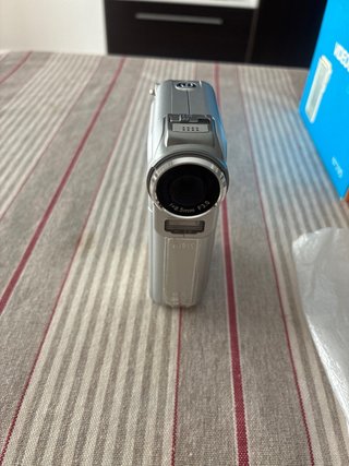 Videocámara Digital AIRIS N729D
