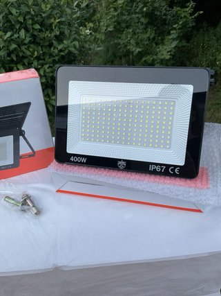 2 faretti solari LED 400W