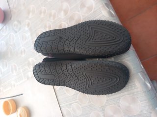 Escarpines Mujer Sprinter Talla 41 Negros y Rosas