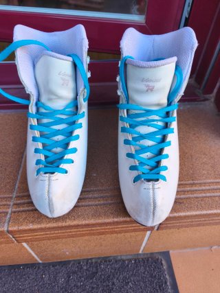 Bota patín Venus Talla 37 245