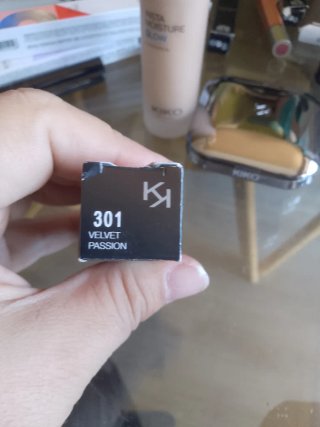 Rossetto Kiko Milano Velvet Passion n.301