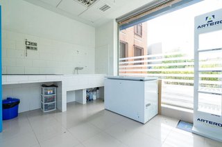 Local comercial en venta en Marroquina en Madrid