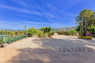 Chalet en venta en Zona Urbanizaciones en Alzira