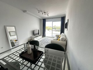 Piso en venta en Los Naranjos - Las Brisas en Marbella