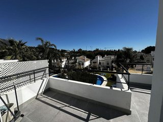 Piso en venta en Los Naranjos - Las Brisas en Marbella