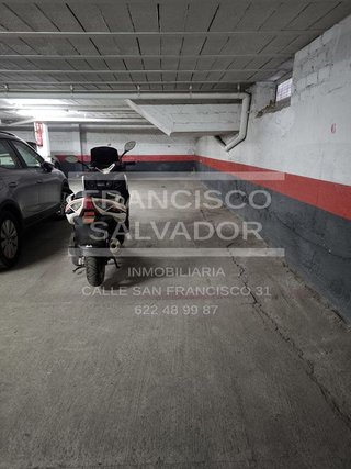 Garaje en venta en Lucena