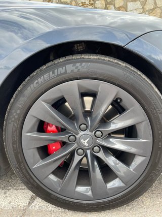 Tesla Model S 2019 raven ludicrous
