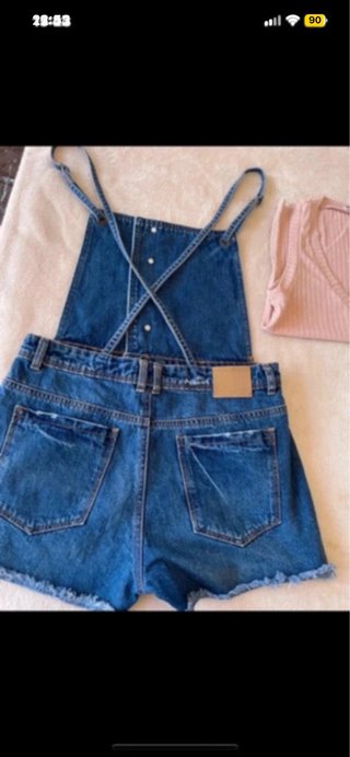 Conjunto Peto Vaquero y Blusa Stradivarius Talla L