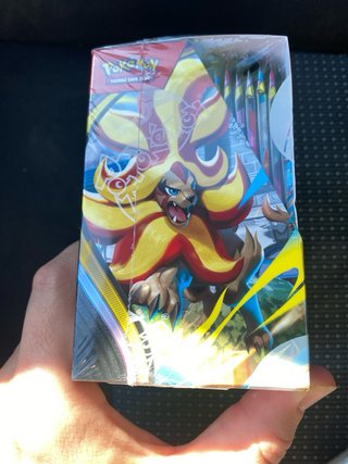 Booster Box Pokémon Chaos Rising