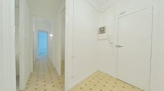 Piso en venta en La Font de la Guatlla en Barcelona