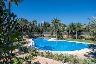 Piso en venta en Nueva Andalucía centro en Marbella