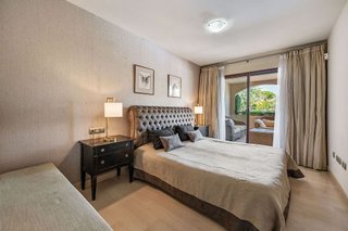 Piso en venta en Nueva Andalucía centro en Marbella