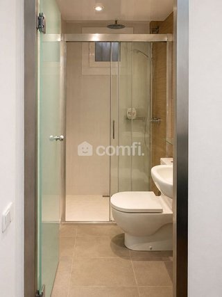 Piso en venta en Les Tres Torres en Barcelona