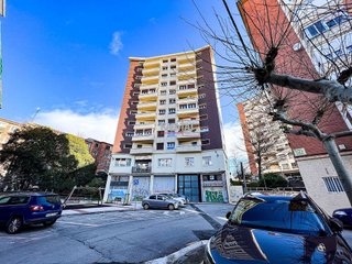 Local comercial en venta en Milagrosa en Pamplona