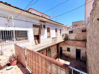 Chalet en venta en Novelda