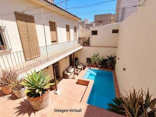 Chalet en venta en Novelda