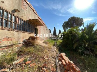 Terreno en venta en Alcúdia de Crespins (l´)