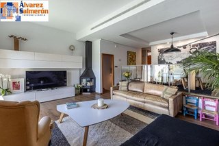 Casa pareada en venta en Bola de Oro - Serrallo en Granada