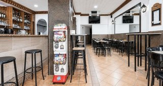 Local comercial en venta en Zubia (La)