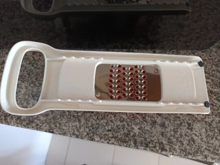Ralador Tupperware Vermelho e Branco