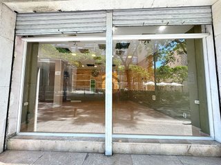 Local comercial en venta en El Centre en Esplugues de Llobregat