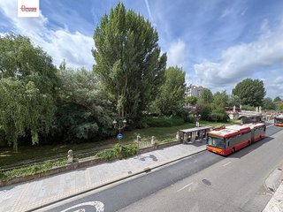 Piso en venta en Plaza España - Villa Pilar - Reyes Católicos - Vadillos en Burgos