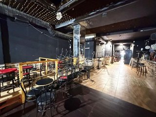 Local comercial en venta en Los Rosales en Madrid