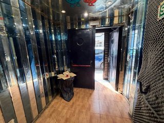Local comercial en venta en Los Rosales en Madrid