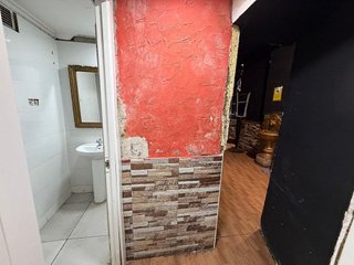 Local comercial en venta en Los Rosales en Madrid