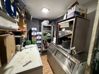 Local comercial en venta en Los Rosales en Madrid