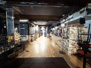 Local comercial en venta en Los Rosales en Madrid